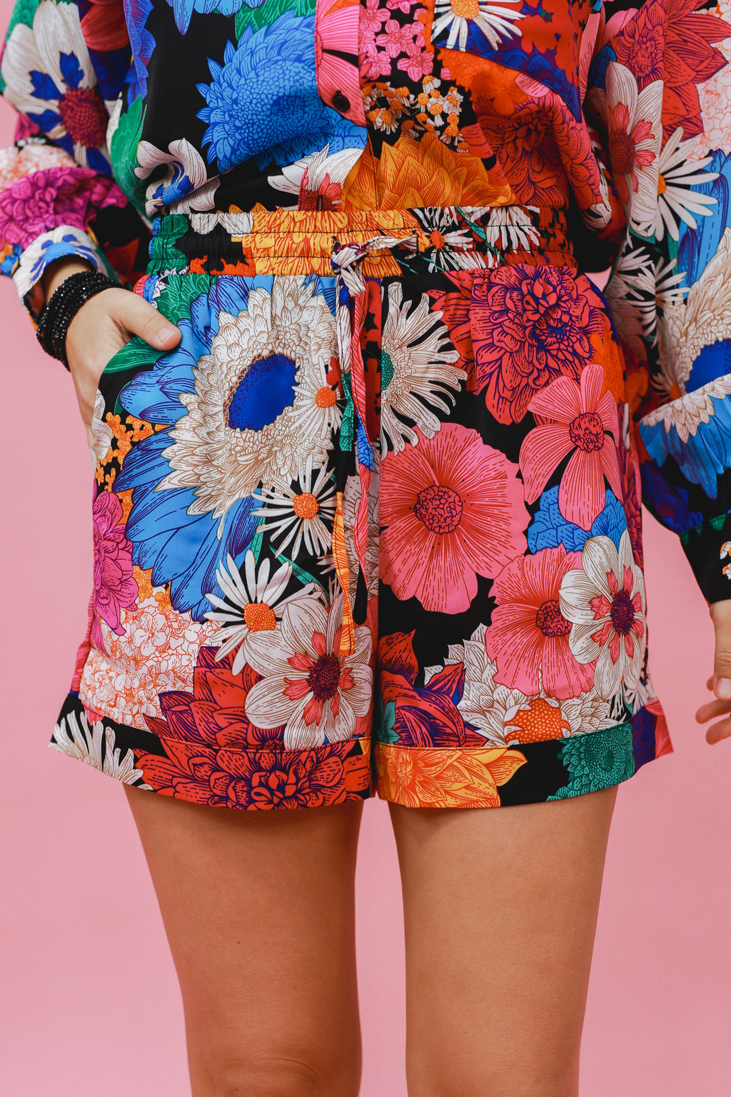 Spring For You Floral Shorts In Black