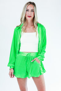 Final Destination Pleated Shorts In Green
