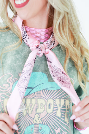 Summer Concerts Paisley Scarf In Soft Pink
