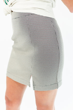 Timeless Vibes Houndstooth Skirt In Brown