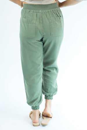 Cue The Music Joggers In Olive