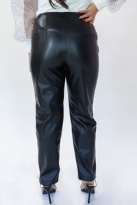 Fashionably Late Cropped Pants In Black
