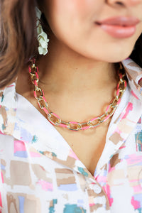 Delicate Moments Chain Necklace In Pink